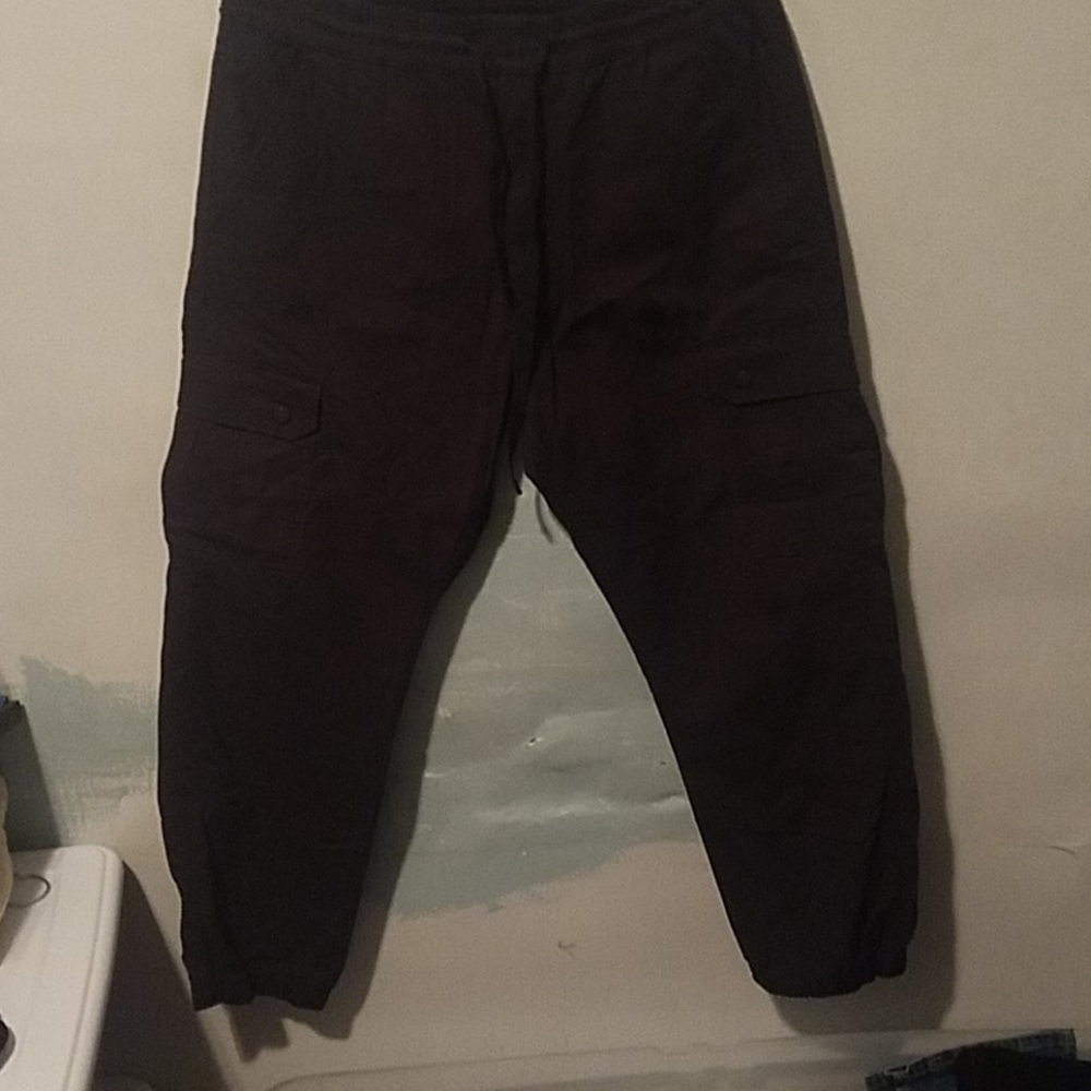 Levi's drawstring cargo pants with elastic bottoms